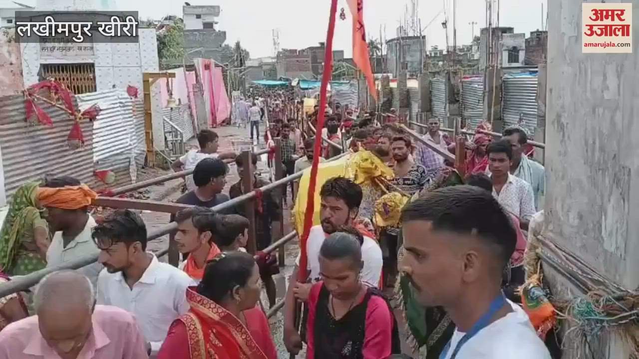 huge crowd of devotees gathered in Shiva temples in lakhimpur kheri