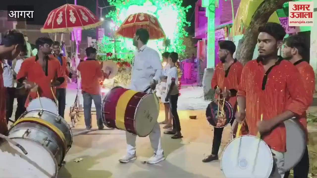 Mahakaal procession taken out with great pomp in agra