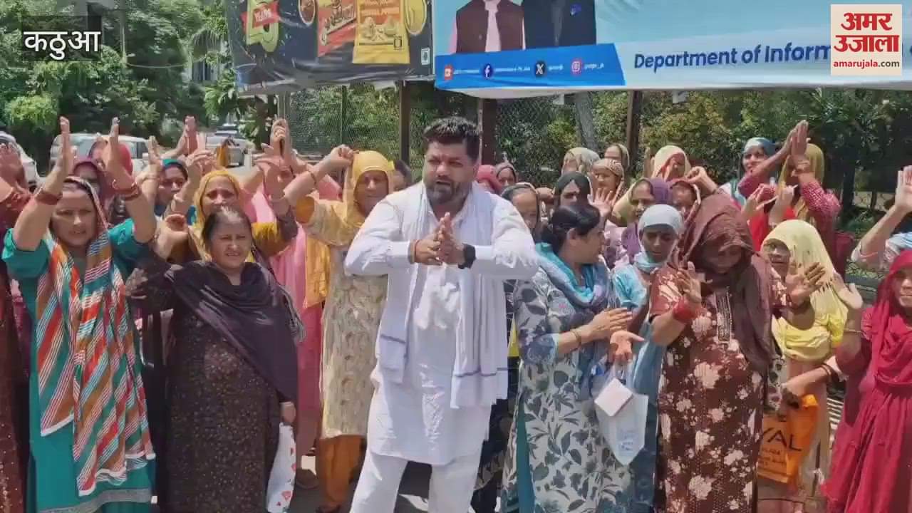 Daily wage earners' anger erupts, employees go on strike