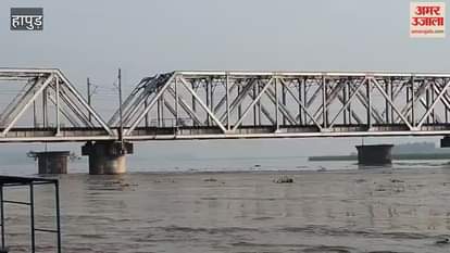 Water level of Garh Ganga river above danger mark in Hapur