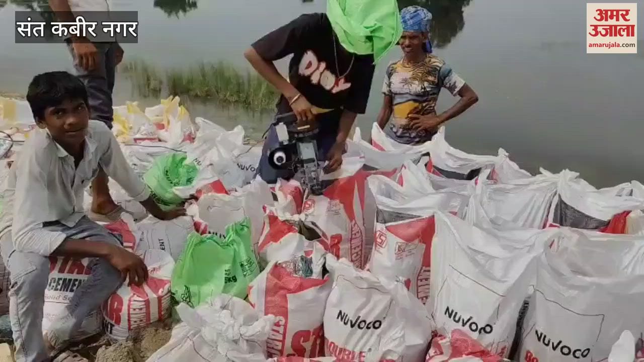 Preparations are in full swing in view of the possible floods, sacks are being stitched using generators