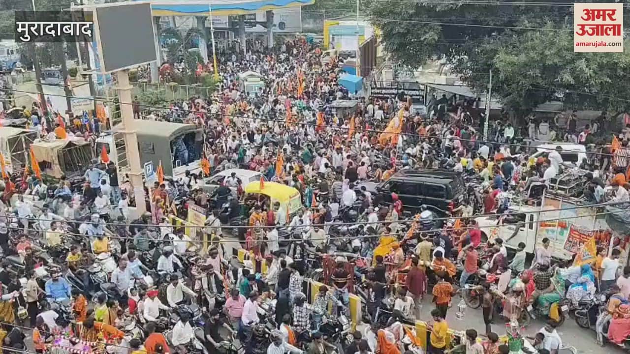 Crowd of Kanwariyas caused traffic jam at Gagan Chowk, vehicles were stuck for hours