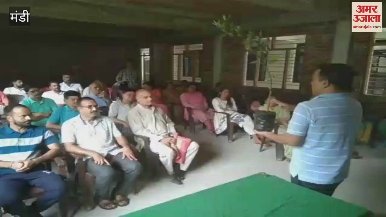 Mandi Farmers are being made aware to plant trees