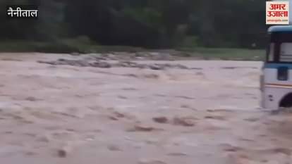 Roadways bus stuck in Dhangadhi drain in Ramnagar