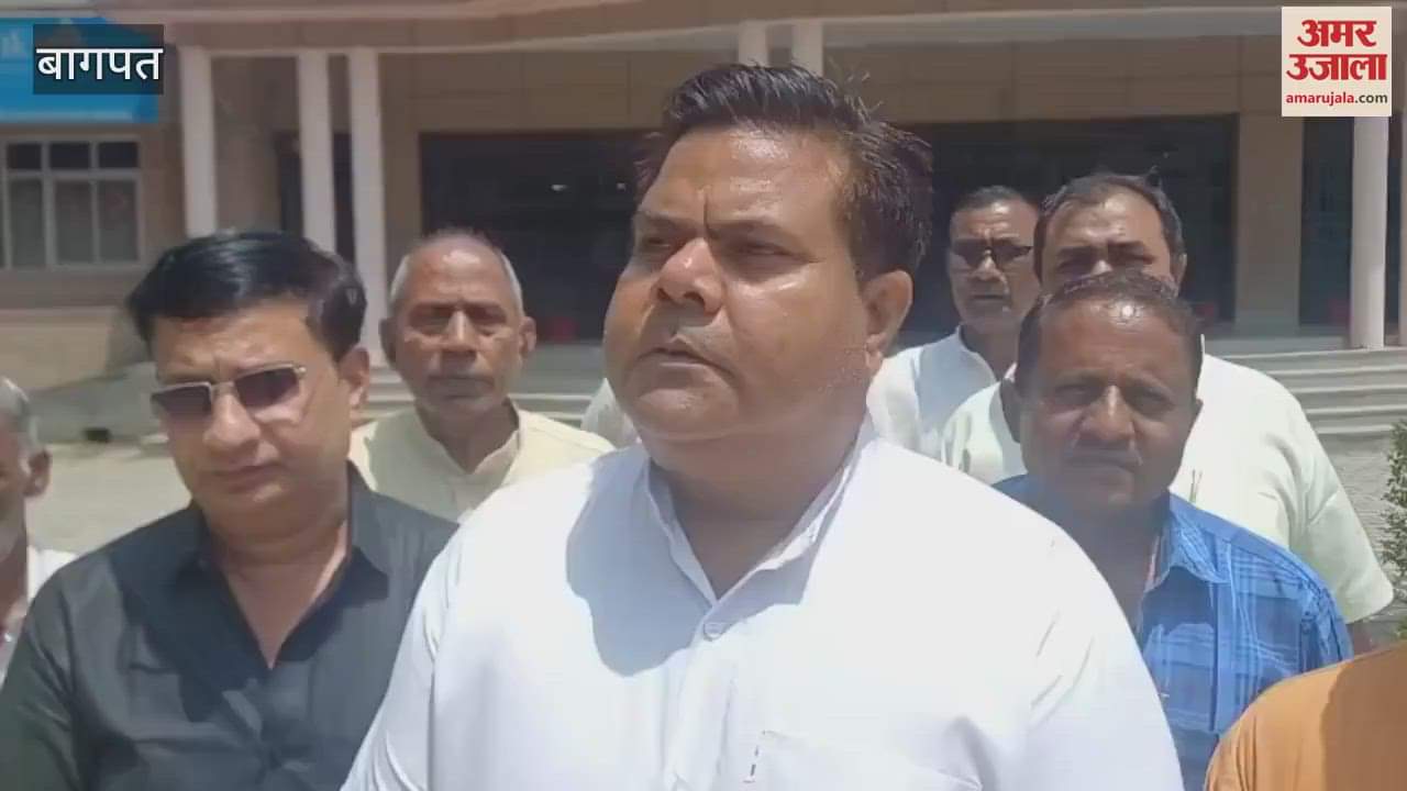 Baghapat: Officers of All India Vishkarma Panchal Mahasabha met DM in protest against the demolition of Vishkarma Seva Dham Dharamshala and warned him