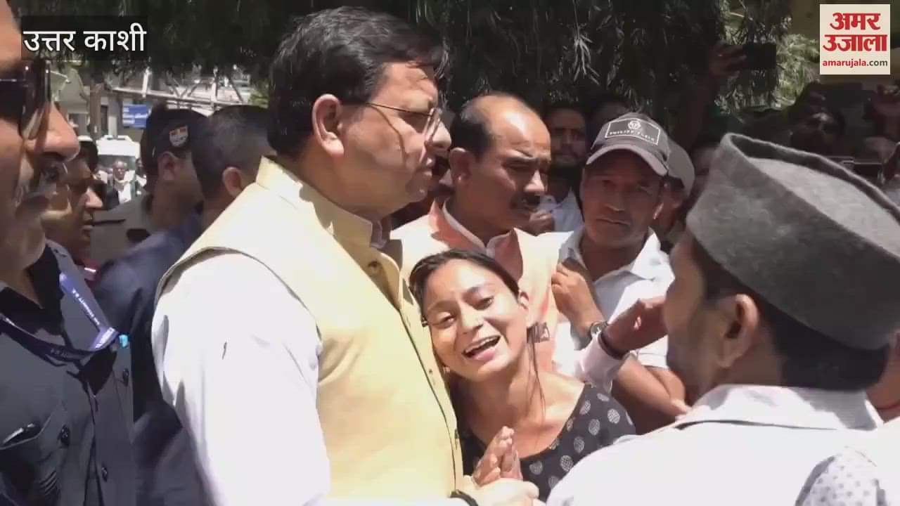 CM Dhami met the people affected by the Dharali disaster, the women cried after hugging each other
