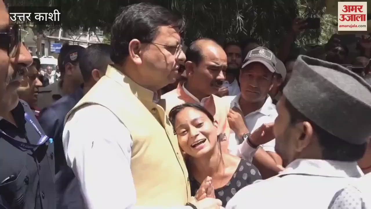 CM Dhami met the people affected by the Dharali disaster, the women cried after hugging each other
