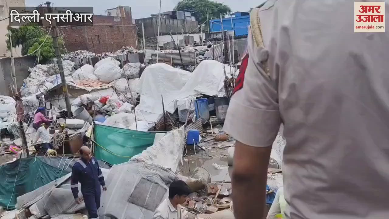 Eight people buried under wall of Samadhi Sthal in Hari Nagar