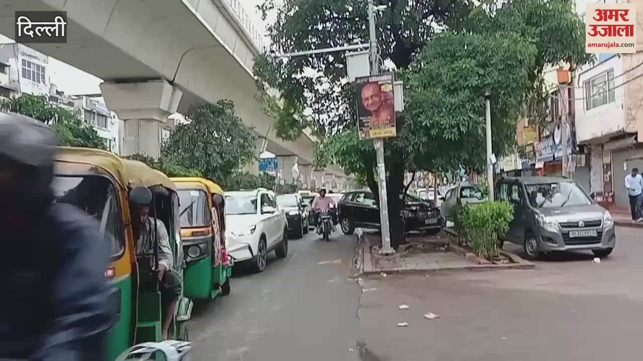Rain in Delhi on Rakshabandhan, traffic jam on the roads