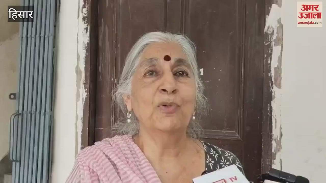 In Hisar, former MP Subhashini Ali Sehgal cornered the government on Ram Rahim's parole