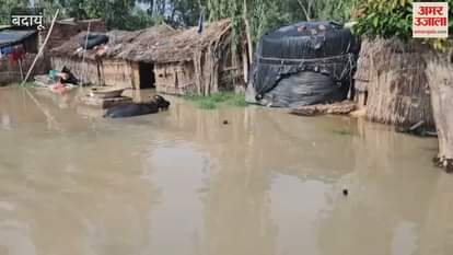 Ganga overflows in Badaun 17 villages flooded with water