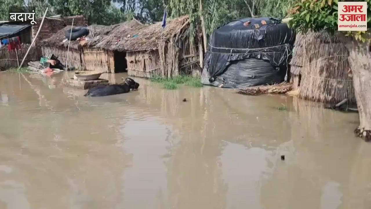 Ganga overflows in Badaun 17 villages flooded with water