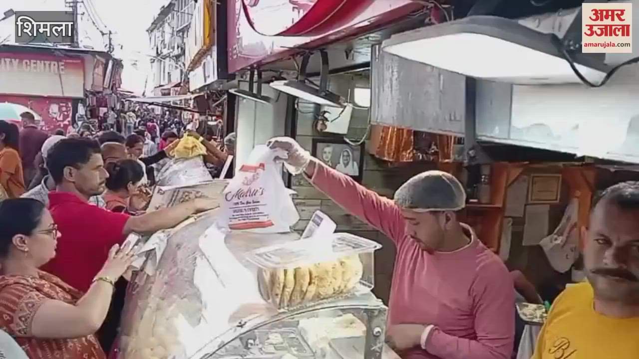 Shimla Markets decorated for Rakshabandhan crowd gathered outside sweet shops