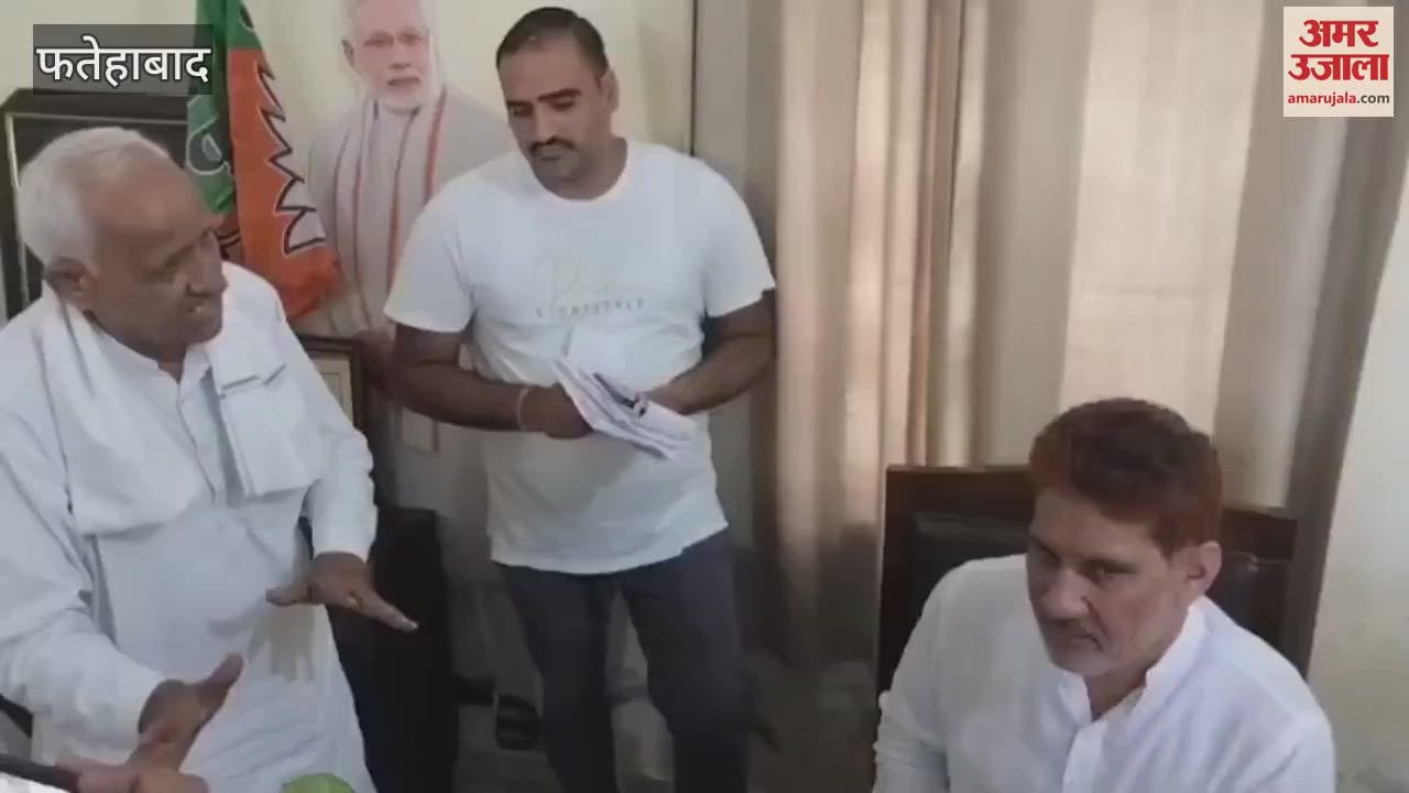 Villagers including the Panchayat of Jandli met Barala in Tohana, Fatehabad and raised the problem of water