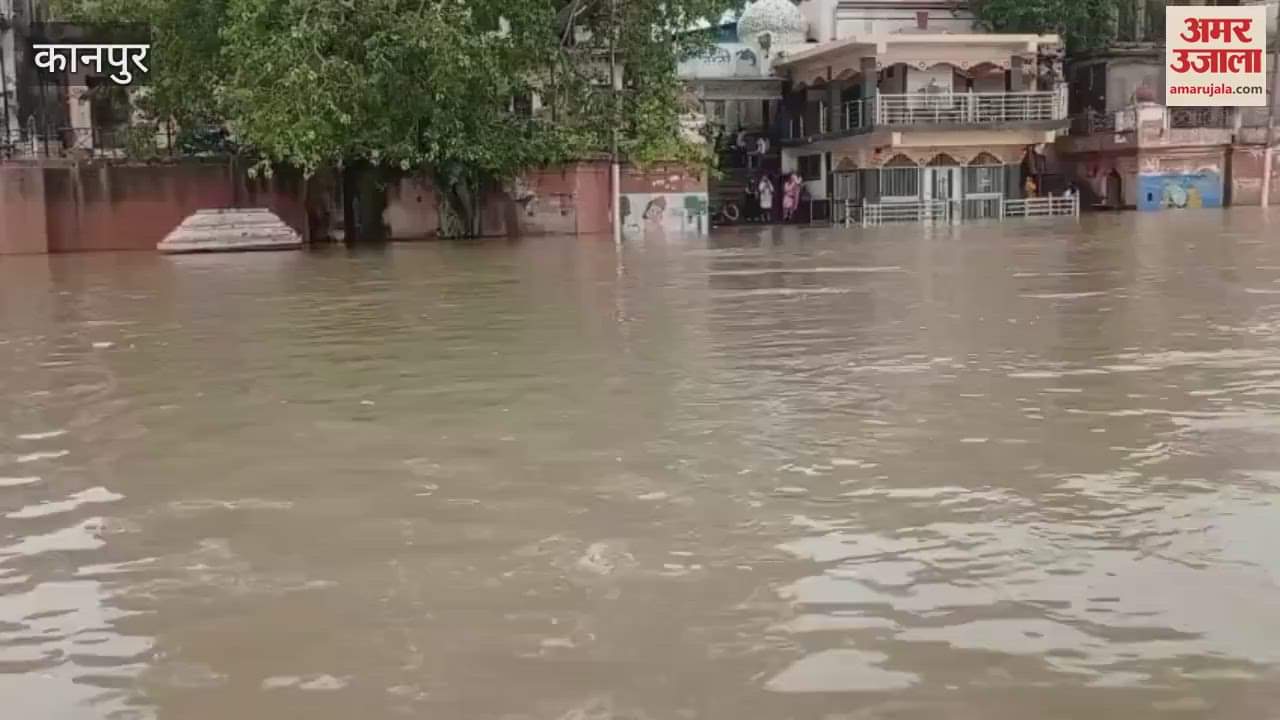 Ganga's water level is constantly rising
