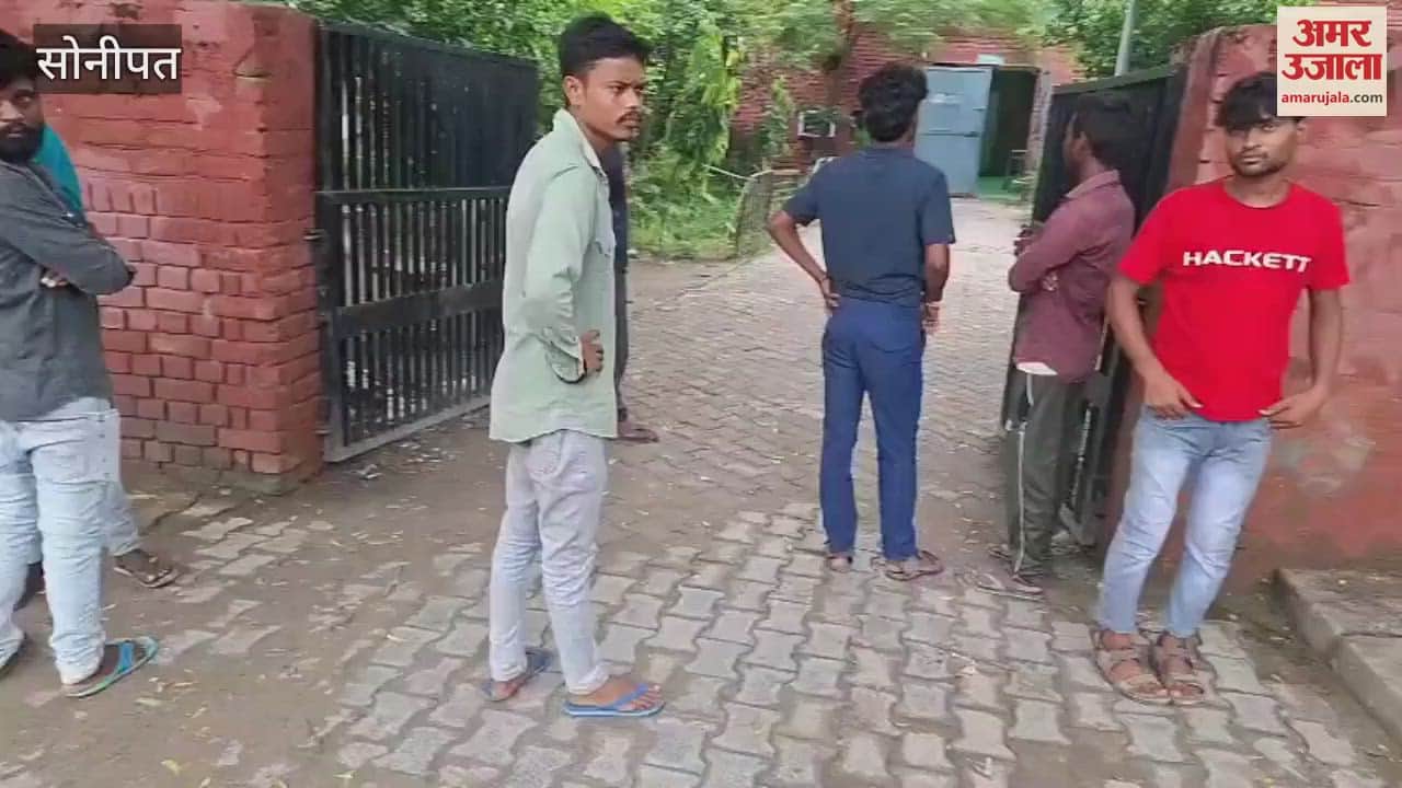 Truck driver crossing the road on foot in Sonipat died in an accident, accident happened near 20th mile chowk on NH-44