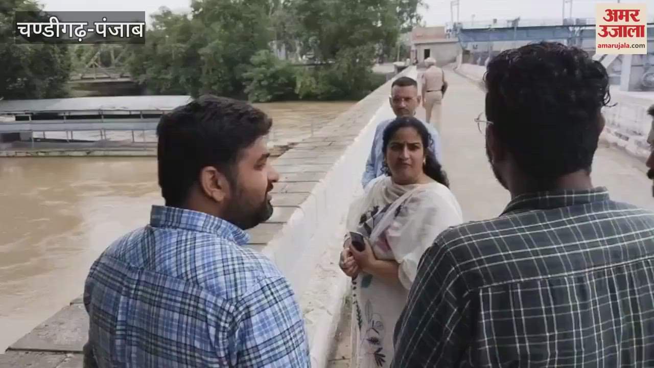 DC visits border villages in Ferozepur