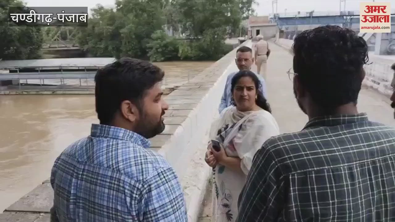 DC visits border villages in Ferozepur