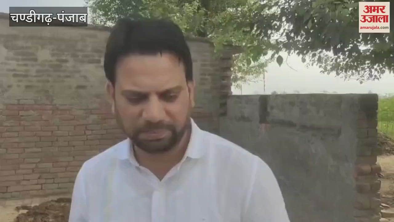 Two registry clerks of Ferozepur Tehsil Office suspended