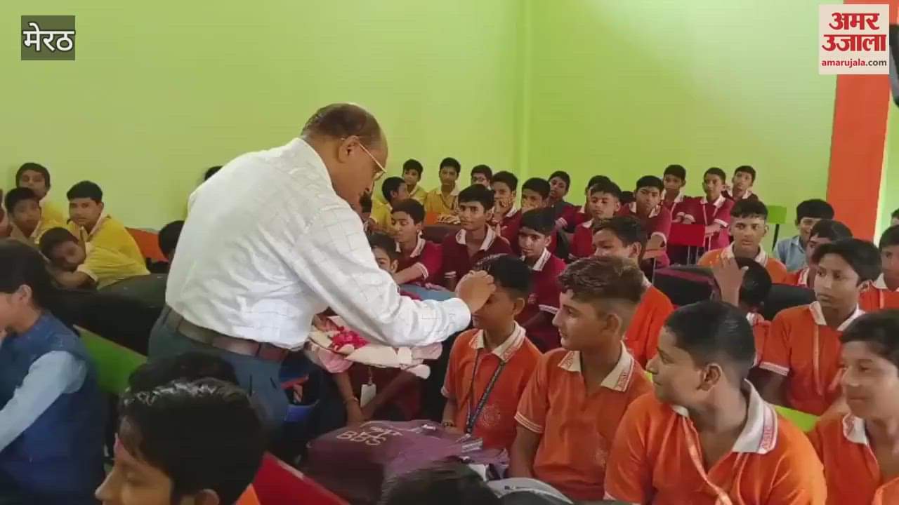 Meerut: Students taking admission in AS Inter College in Mawana were welcomed