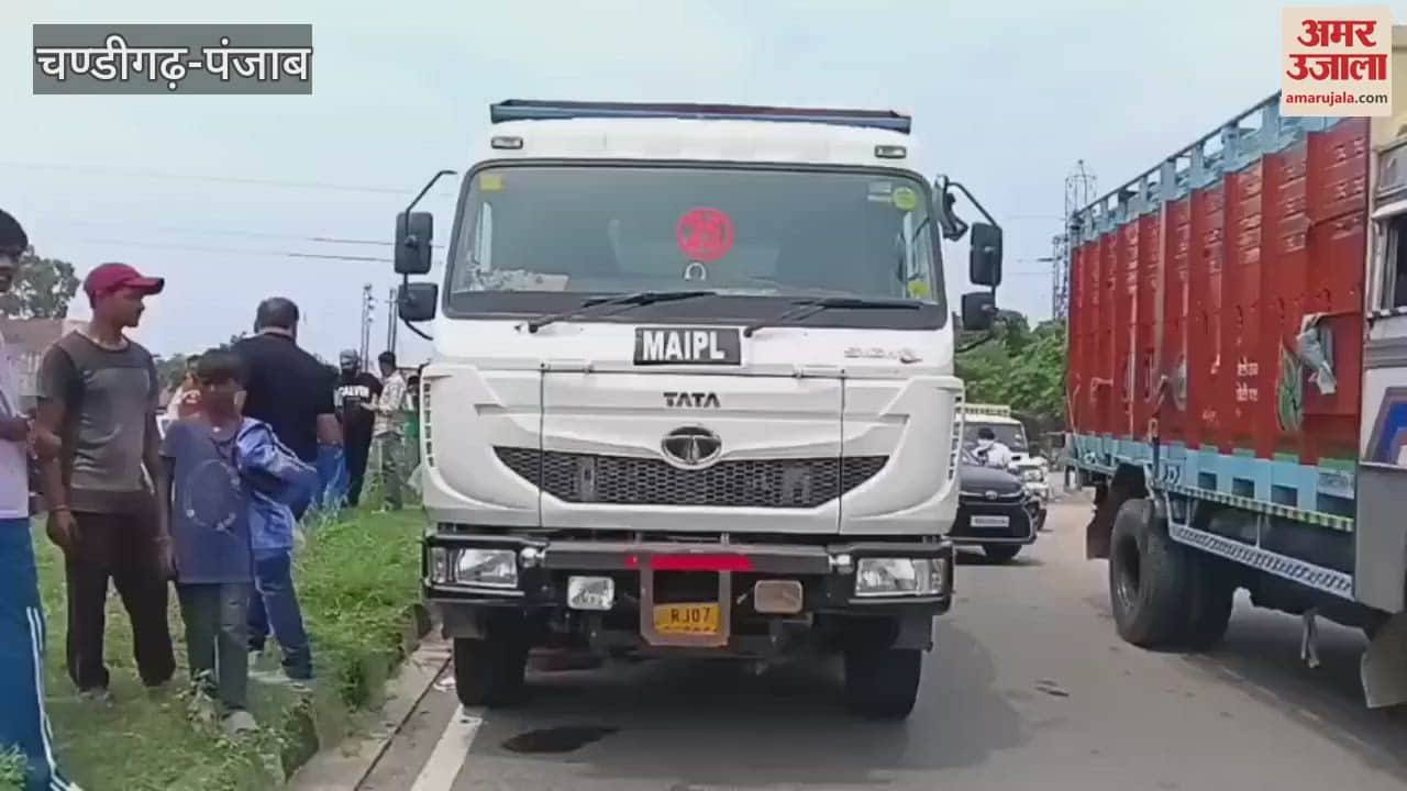 High speed tipper hits Activa in Moga, one dead, one critical