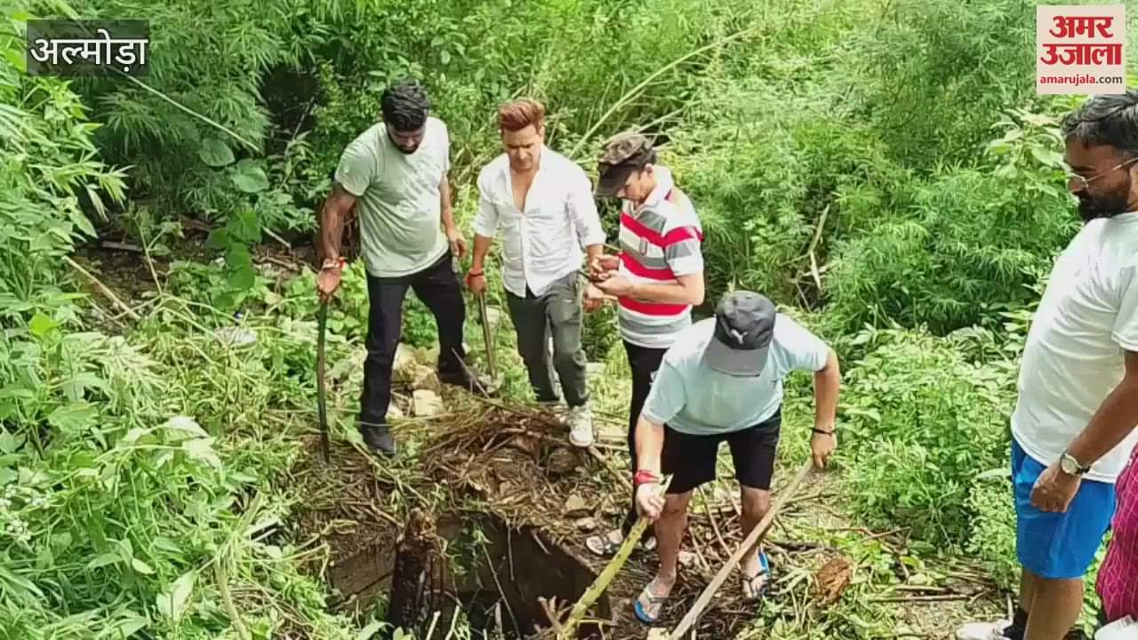 Cleaning of historical well in Almora