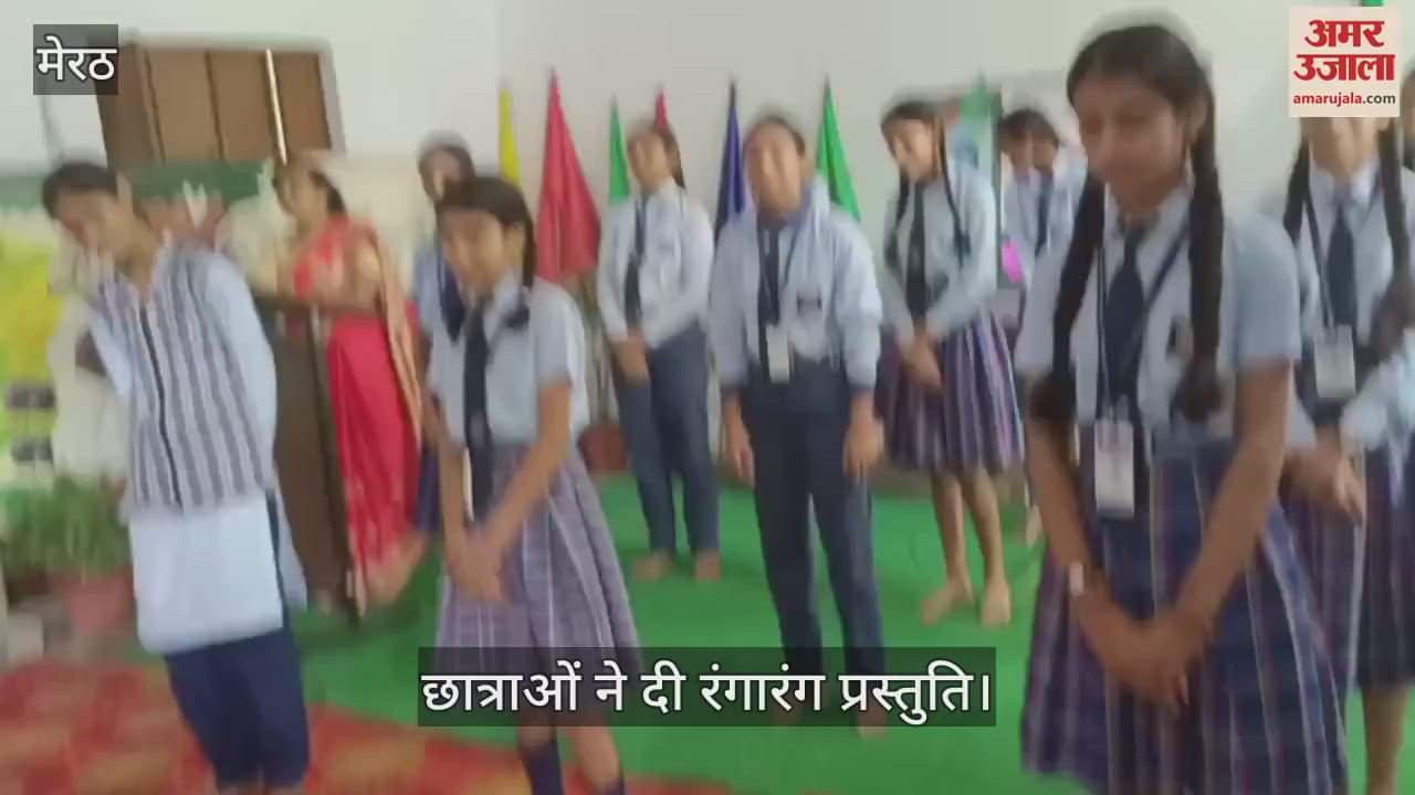 Students of Vidya Academy School gave a colourful presentation on Independence Day and Janmashtami