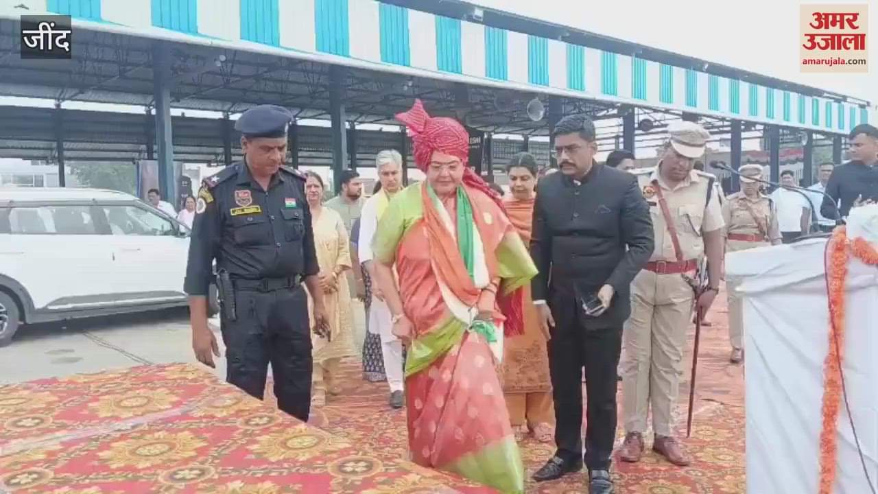 Rajya Sabha MP Rekha Gupta hoisted the flag at Jind's new grain market, took the salute of the parade