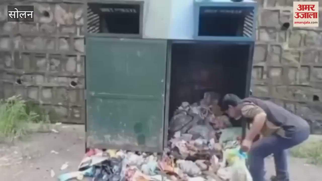 Solan Doors of garbage collection dumper stolen in Basal