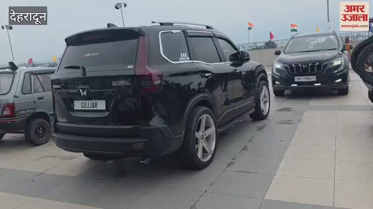 Stunts were being performed with cars and bikes on the roof of Mall of Dehradun, police fined owners