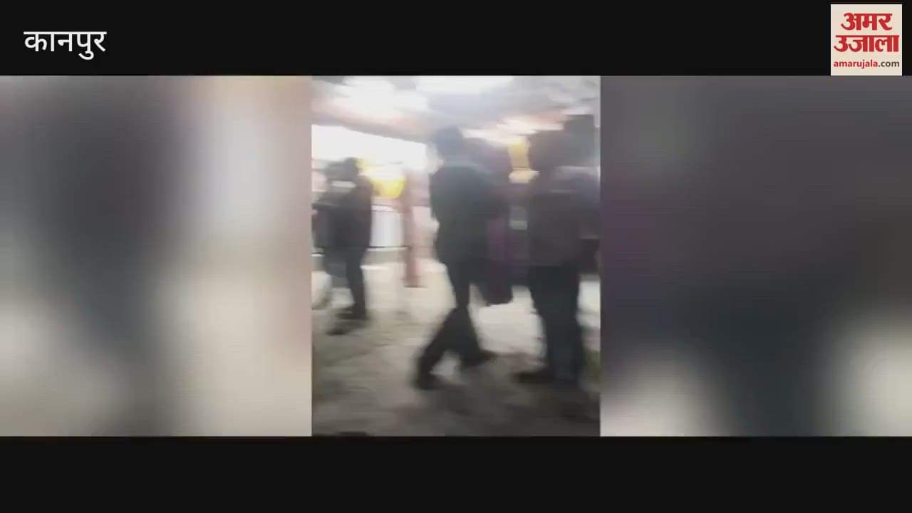 bullies beat up the police post in-charge and other police personnel
