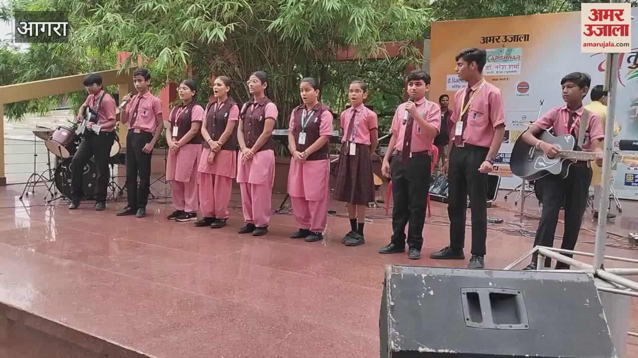 students' performance at the end of Tiranga Bike Rally mesmerized the audience