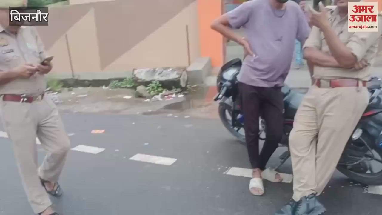 Bijnor: Hindu Suraksha Sangh workers took out Tiranga Yatra with great enthusiasm in Dhampur