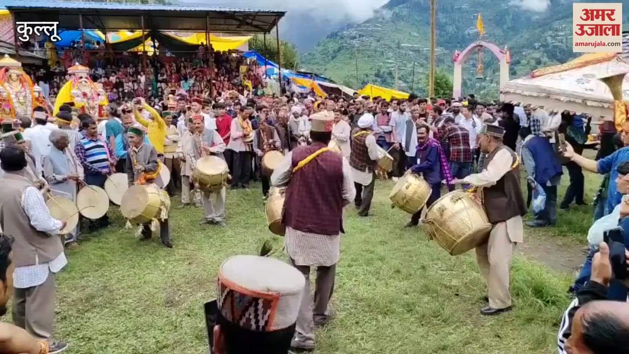 Badi Jaach was celebrated on Thursday in the traditional Dehuri fair of deity Khudiyal