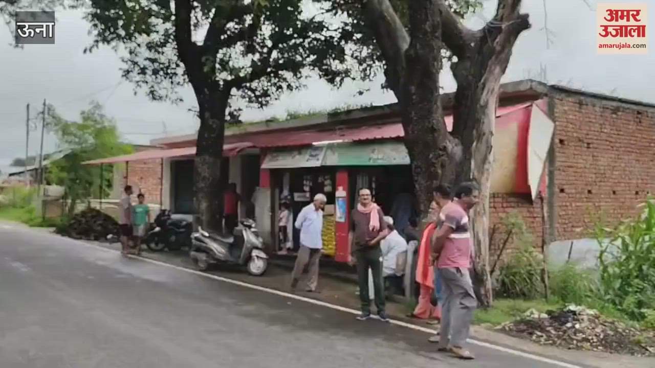 Una Thief absconded with 38 thousand rupees and CCTV hard disk in Ghanari