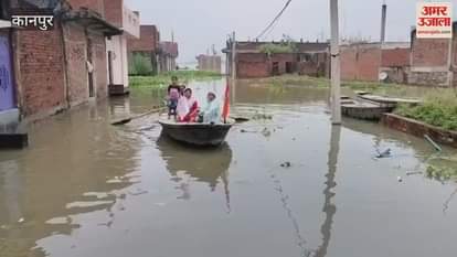 Ganga flowing 12 cm above the danger mark, water entered 22 localities
