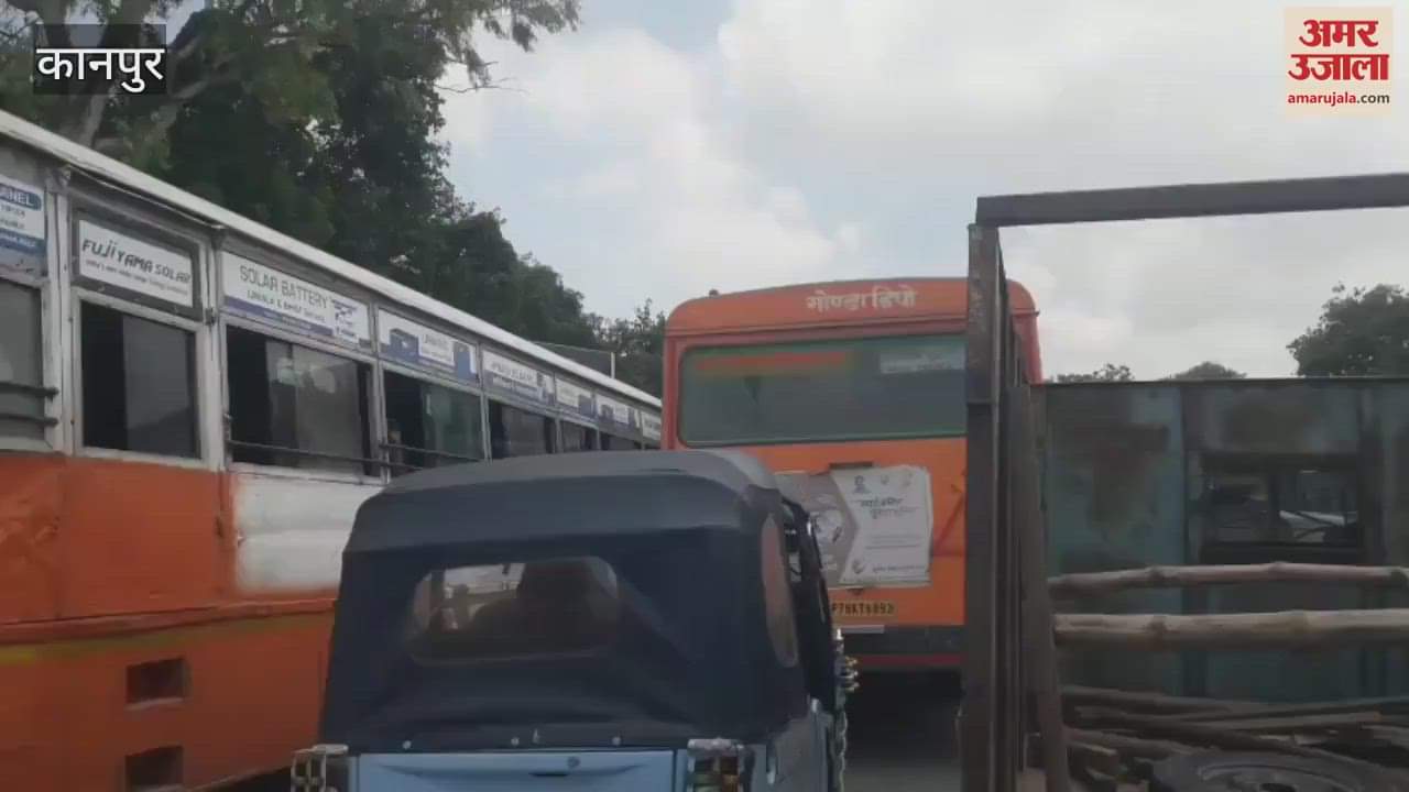 There is a huge jam from Jhakarkati bus stand to Tatamill crossing