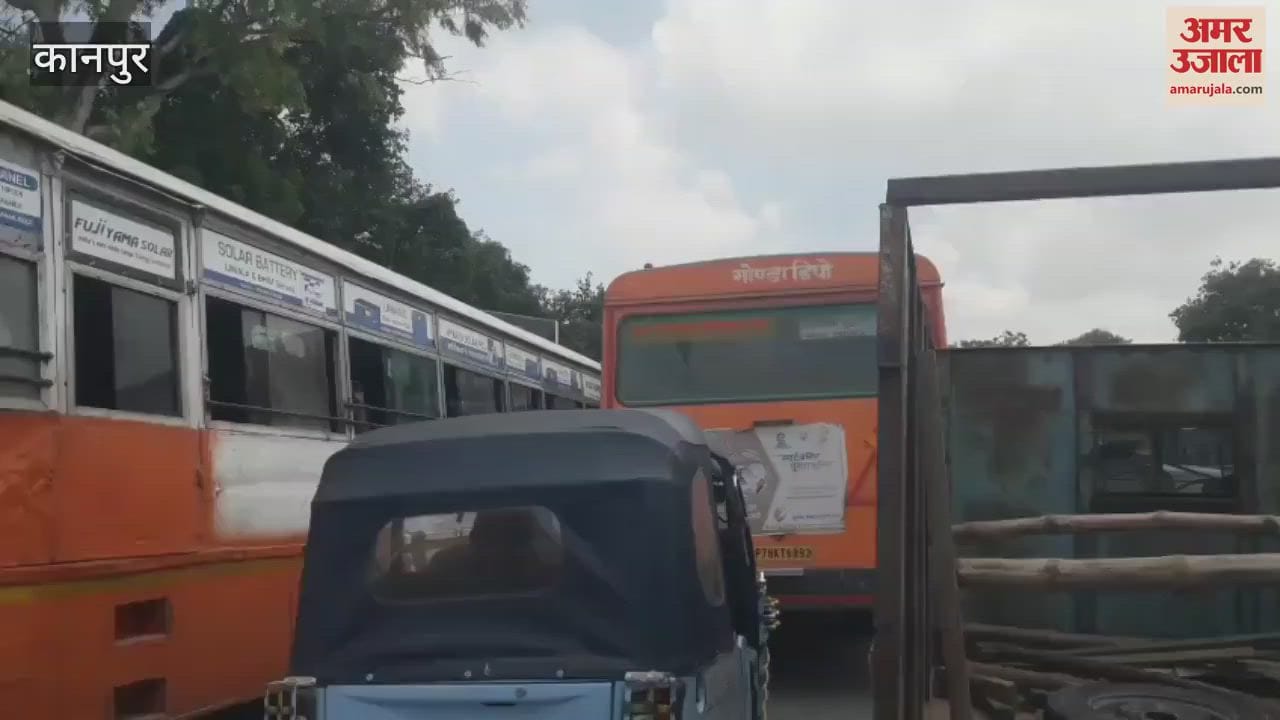 There is a huge jam from Jhakarkati bus stand to Tatamill crossing