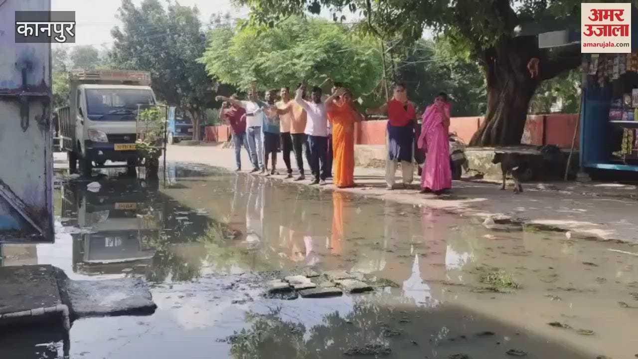 Sewer water filled on roads in Babupurwa Colony, people falling sick