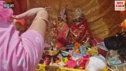 On Janmashtami, a tableau of Radha-Krishna came out from Janglot, a huge crowd of devotees gathered