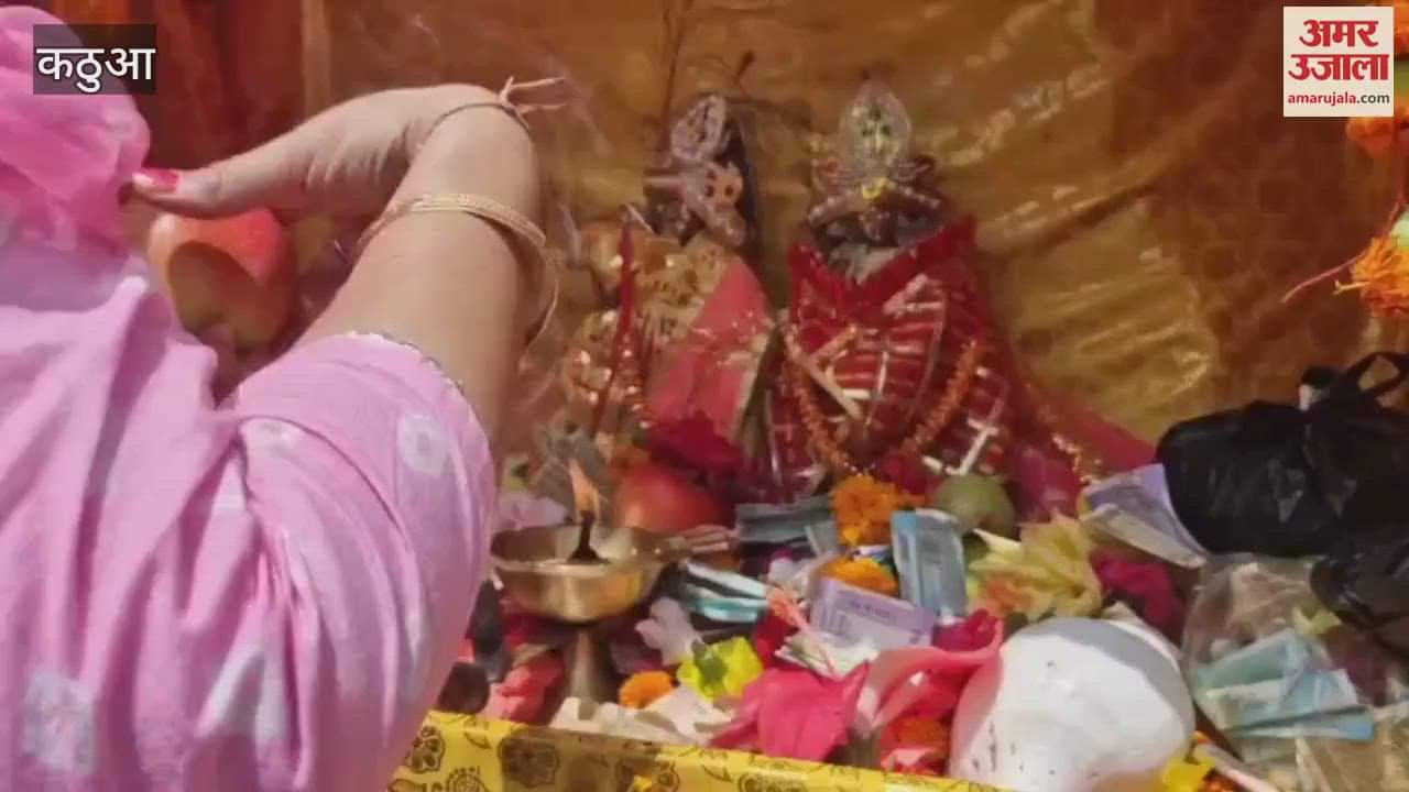 On Janmashtami, a tableau of Radha-Krishna came out from Janglot, a huge crowd of devotees gathered