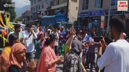 A wave of devotion surged in Srinagar on Shri Krishna Janmashtami, children became Bal Gopal-Radha Swaroop