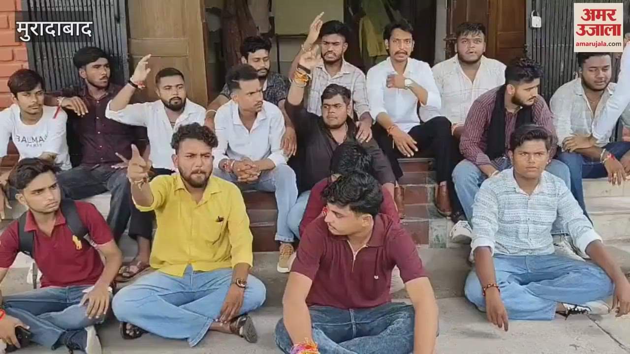 ABVP created ruckus in Hindu College, said- Chief Proctor beat up girl students