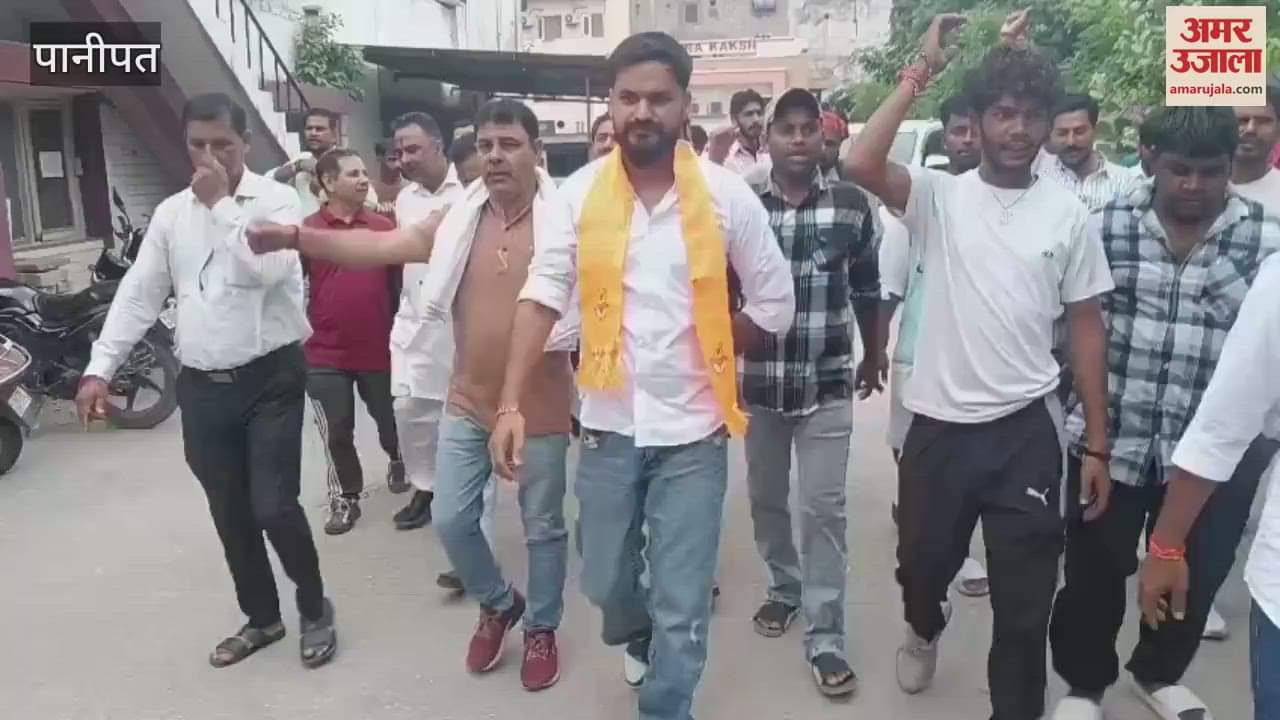 In Panipat, a man made an idol of Lord Krishna and cut his hair, Hindu organizations created a ruckus at the police station