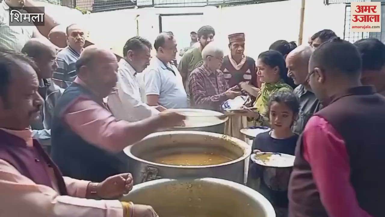 Shimla Hundreds of devotees tasted the prasad of the bhandaar