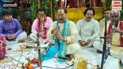Pandit Sajan Mishra adorned Maa Kushmanda with his music