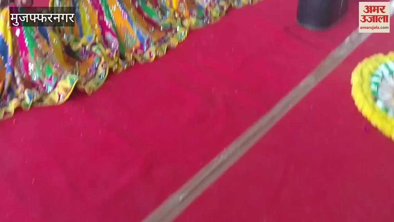 Muzaffarnagar: Students showed their versatile talent in the art festival, mesmerized with their singing, playing, dancing and drama performances