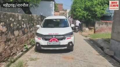 Income tax team conducted a four hour investigation at Deroli Jat in Narnaul, he works as a clerk in Hyderabad