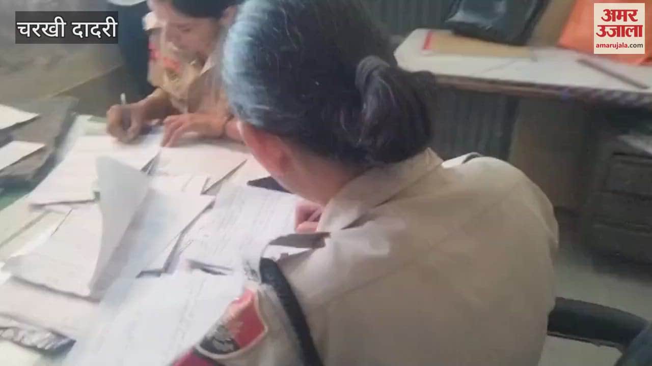 Two cousins died after being hit by a train in Charkhi-Dadri