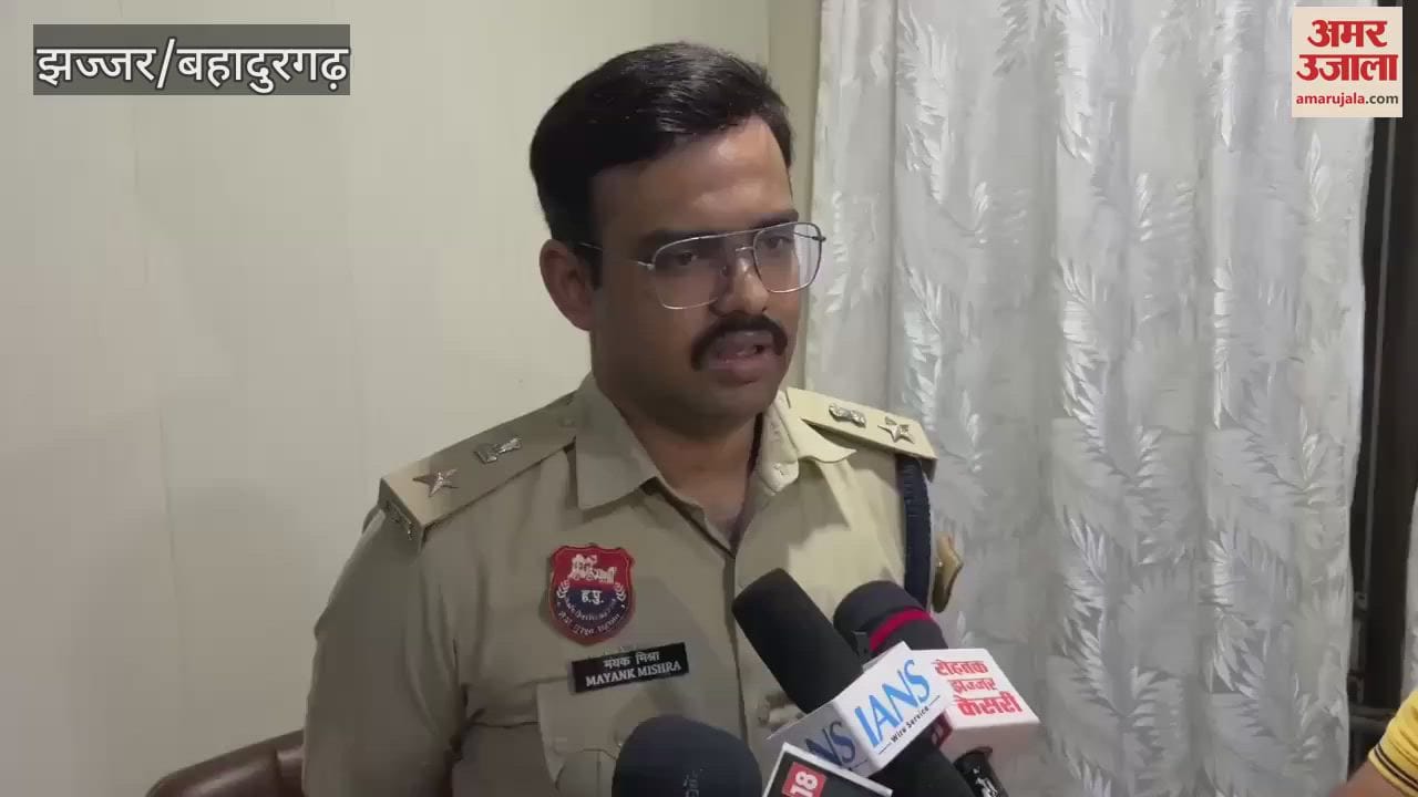 woman committed suicide by slitting her throat with a grinder in a house in Sector 9A of Bahadurgarh